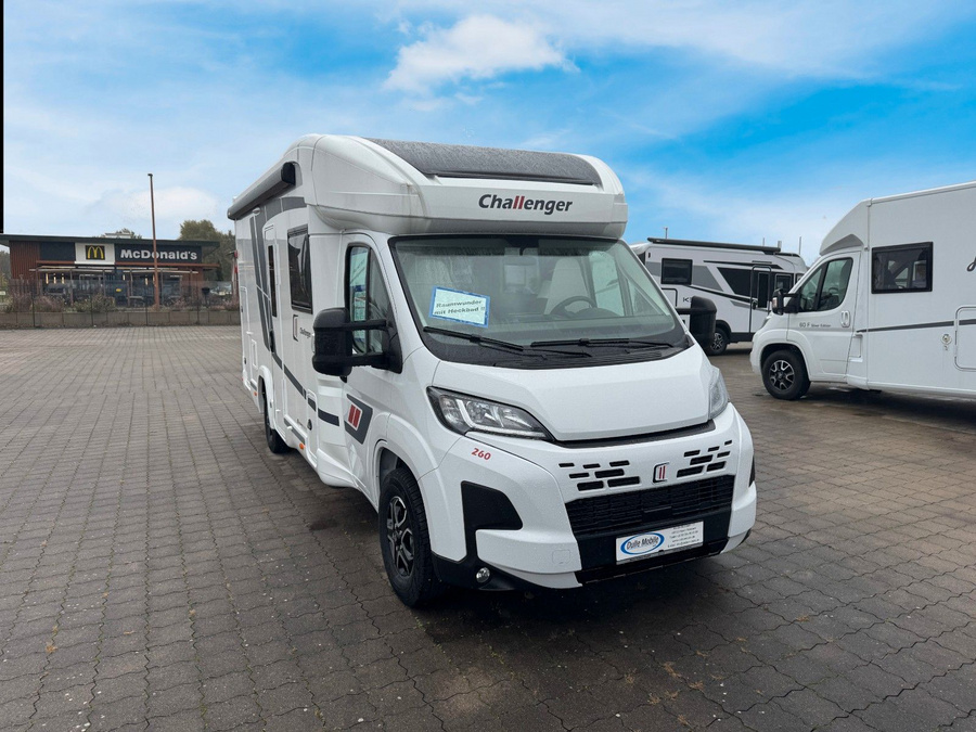 Challenger  260 Ultimate Edition * FIAT/HECKBAD/AUTOMATIK*