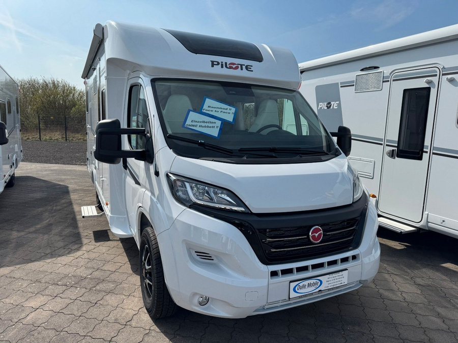 Pilote  P 740 FGJ * VOLLAUSSTATTUNG / OHNE HUBBETT *