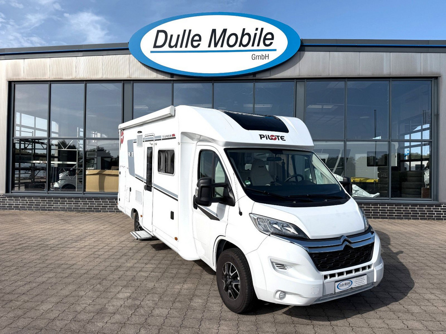 Pilote  P 696 / 690 D *HAUSMESSE AM 12.+13.09.26*