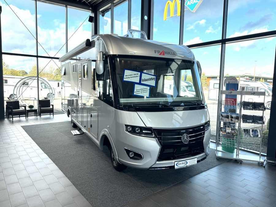 Frankia  Platin I 7900 GD *4X SOLAR/240AH LITHIUM/KLIMA*