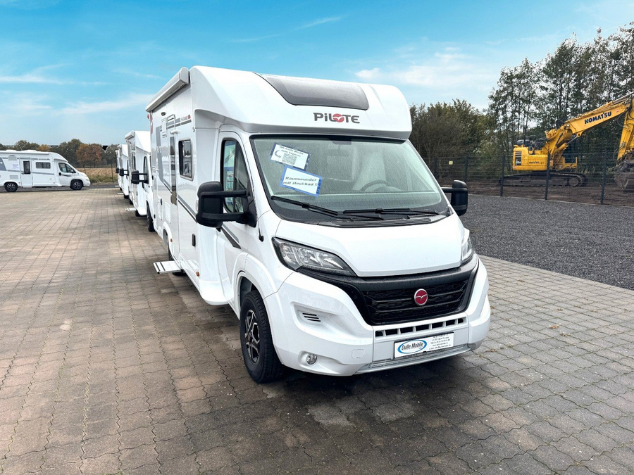 Pilote  P 696 D Evidence * AUTOMATIK * RAUMWUNDER *